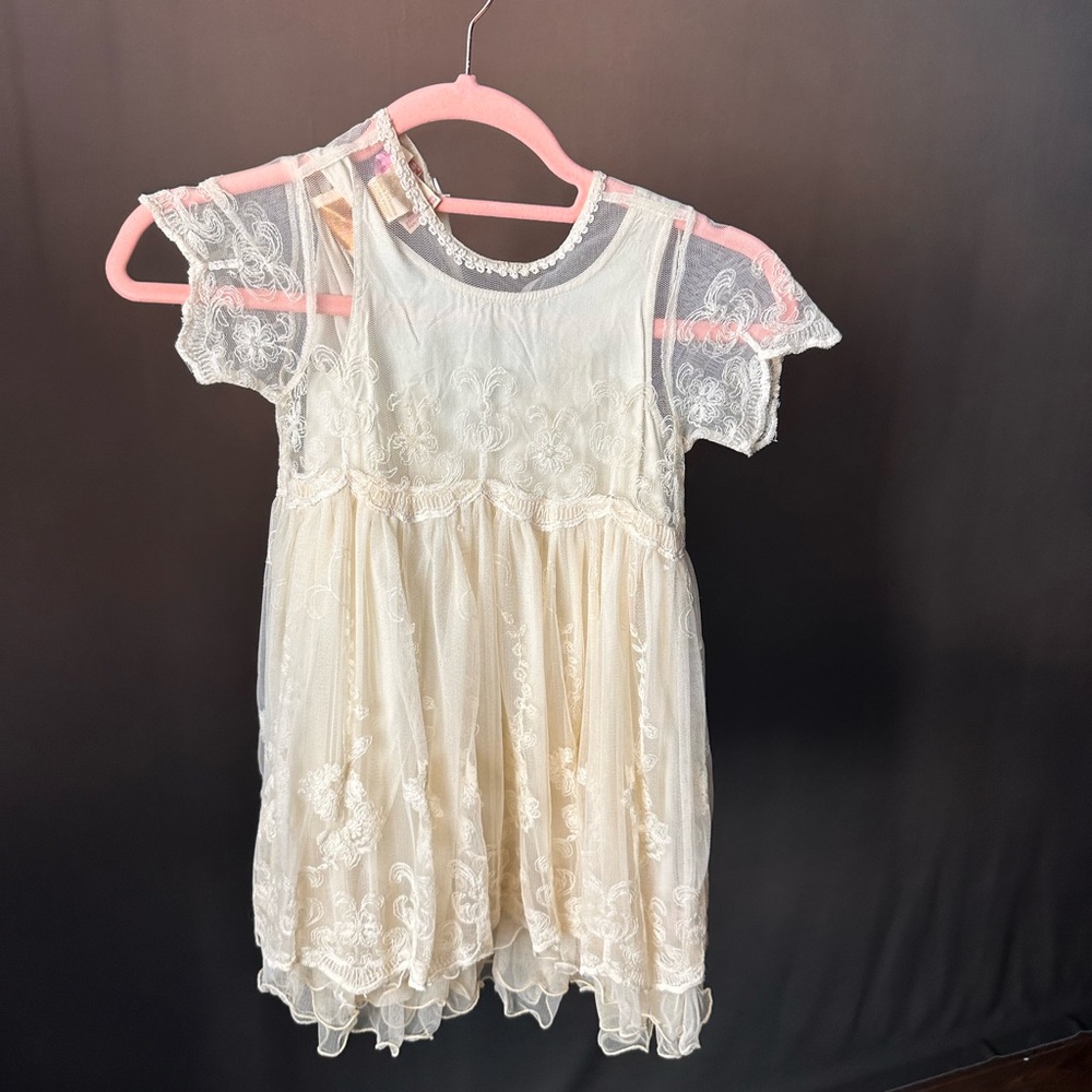 Beautiful Vintage girls lace dress size 2#B12
